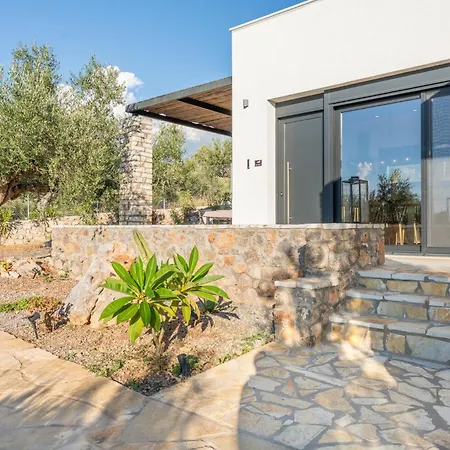 Casatino Villa *
