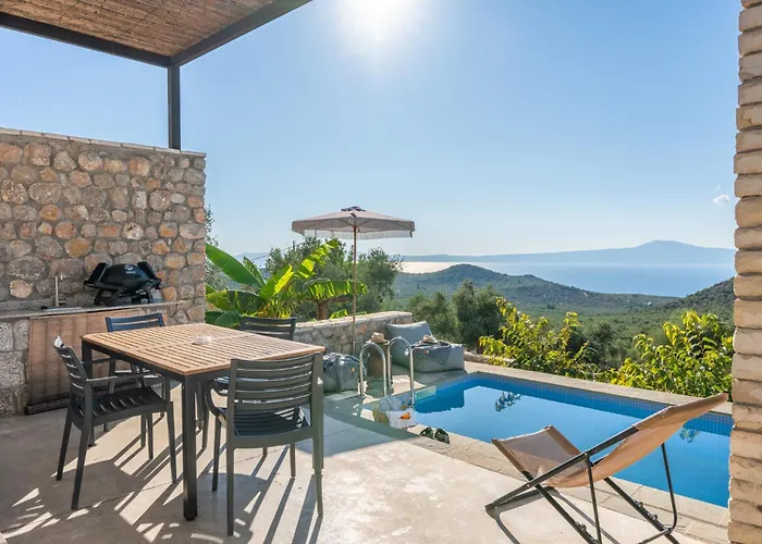 Casatino Villa *